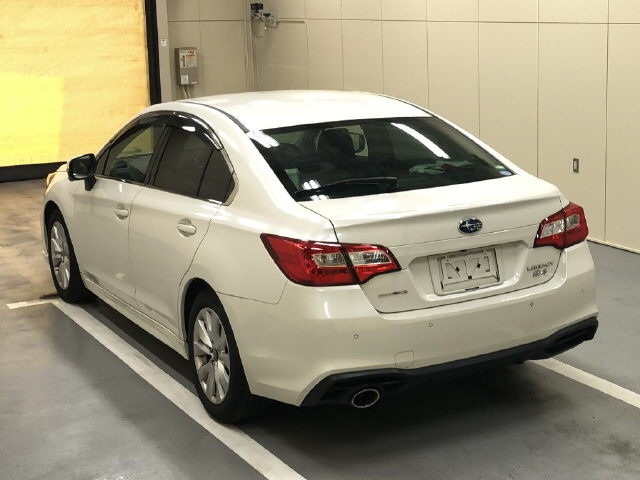SUBARU LEGACY B4 2018