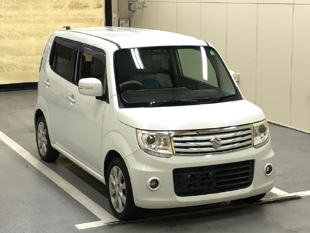 SUZUKI MRWAGON 2013
