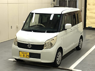 NISSAN ROOX 2011