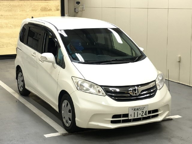 HONDA FREED 2012