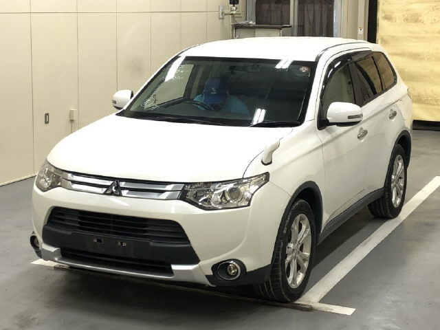 MITSUBISHI OUTLANDER 2014