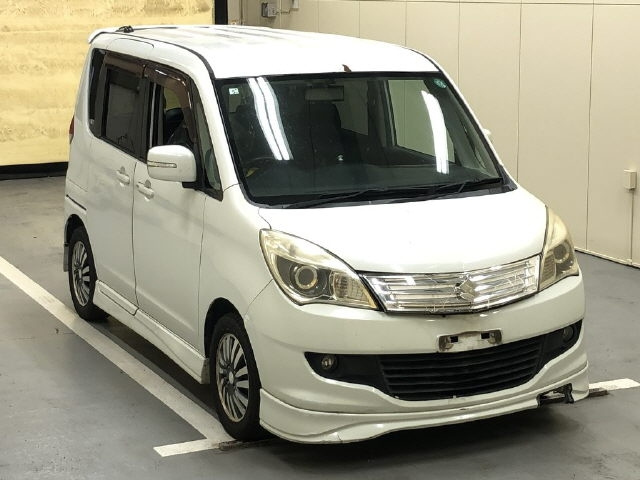 SUZUKI SOLIO 2011