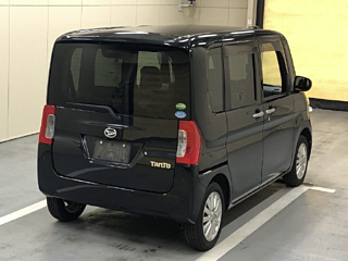 DAIHATSU TANTO 2019