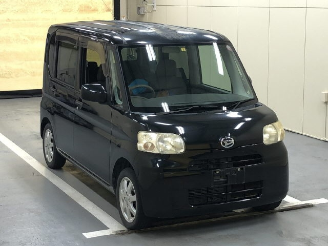 DAIHATSU TANTO 2010
