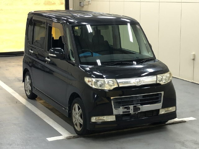 DAIHATSU TANTO 2008