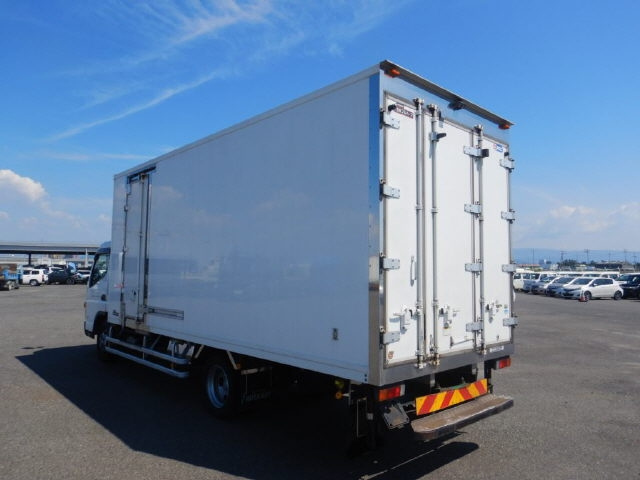 MITSUBISHI CANTER 2015