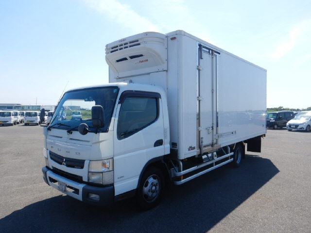 MITSUBISHI CANTER 2015
