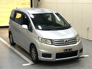 HONDA FREED 2010
