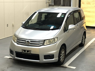 HONDA FREED 2010