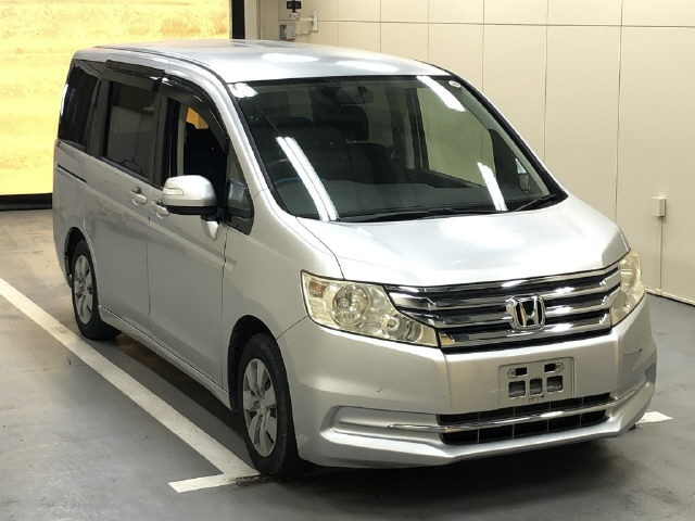 HONDA STEP WAGON 2012