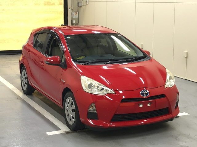 TOYOTA AQUA 2012