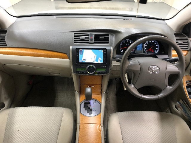 TOYOTA PREMIO 2008