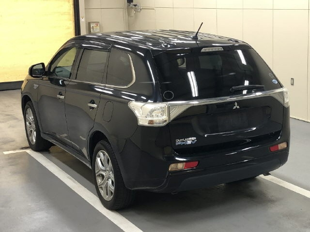 MITSUBISHI OUTLANDER PHEV 2014