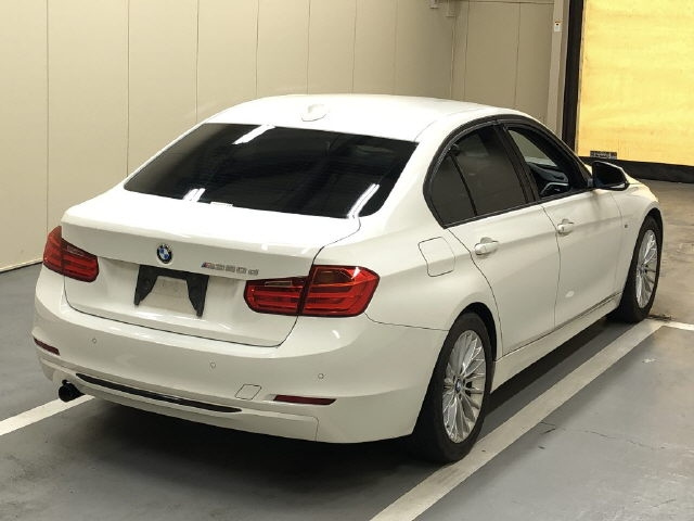 BMW 3 SERIES 2012