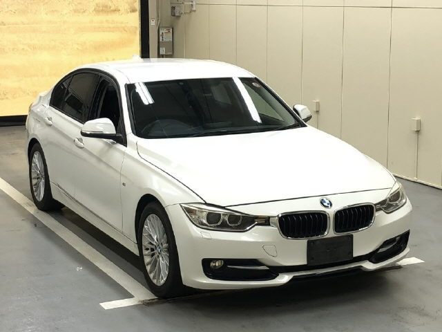 BMW 3 SERIES 2012