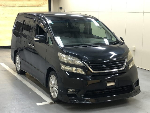 TOYOTA VELLFIRE 2010