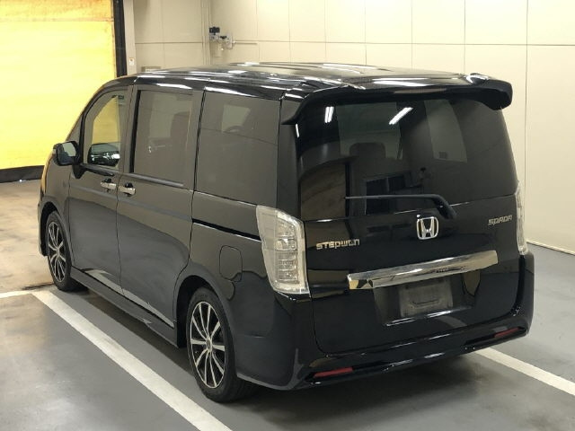 HONDA STEP WAGON 2012
