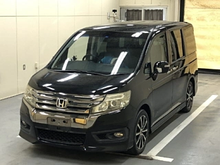 HONDA STEP WAGON 2012