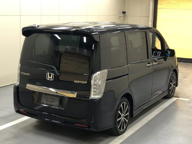 HONDA STEP WAGON 2012
