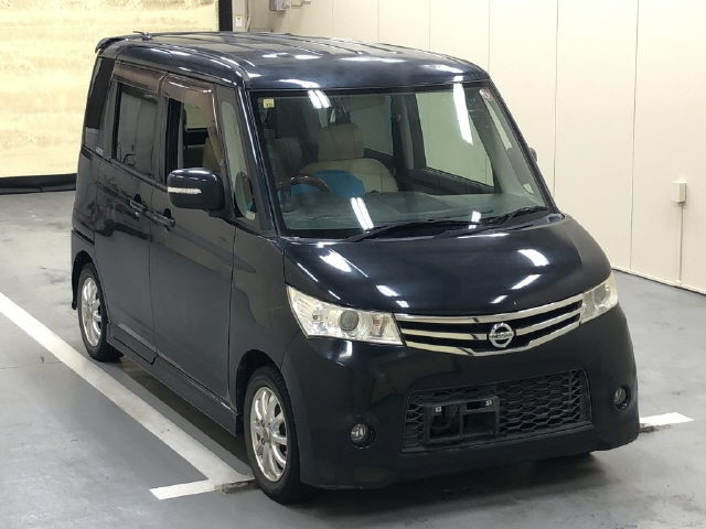 NISSAN ROOX 2010