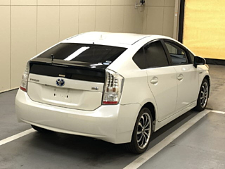 TOYOTA PRIUS 2011