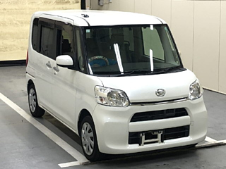 DAIHATSU TANTO 2015