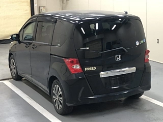 HONDA FREED 2010