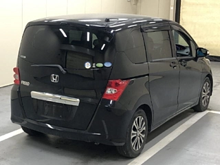 HONDA FREED 2010