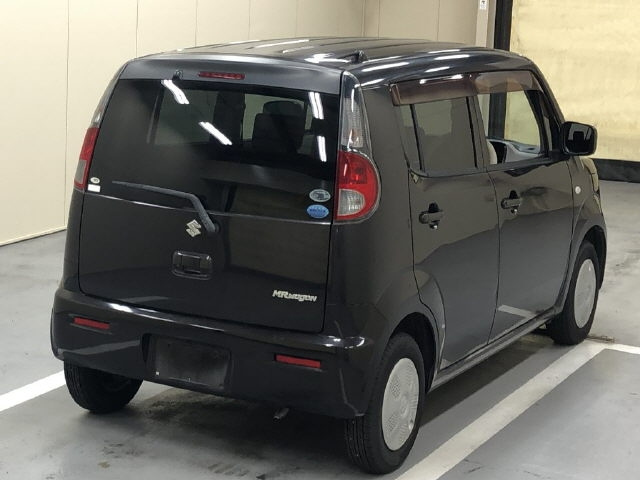 SUZUKI MRWAGON 2011