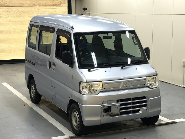 MITSUBISHI MINICAB VAN 2013
