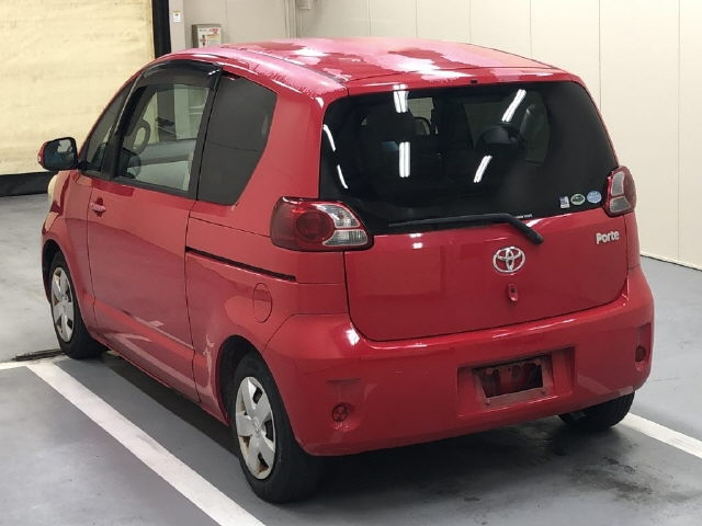TOYOTA PORTE 2009