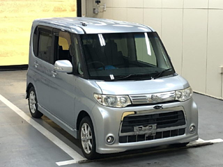 DAIHATSU TANTO 2012
