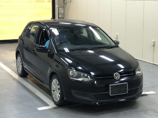VOLKSWAGEN POLO 2012