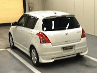 SUZUKI SWIFT 2010