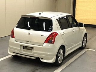 SUZUKI SWIFT 2010