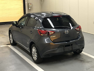 MAZDA DEMIO 2015