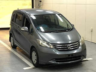 HONDA FREED 2010