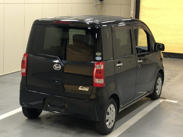 DAIHATSU TANTO EXE 2010