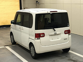DAIHATSU TANTO 2008