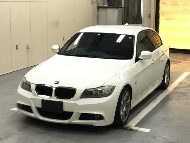 BMW 3 SERIES 2010