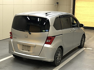 HONDA FREED 2010