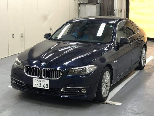 BMW 5 SERIES 2013