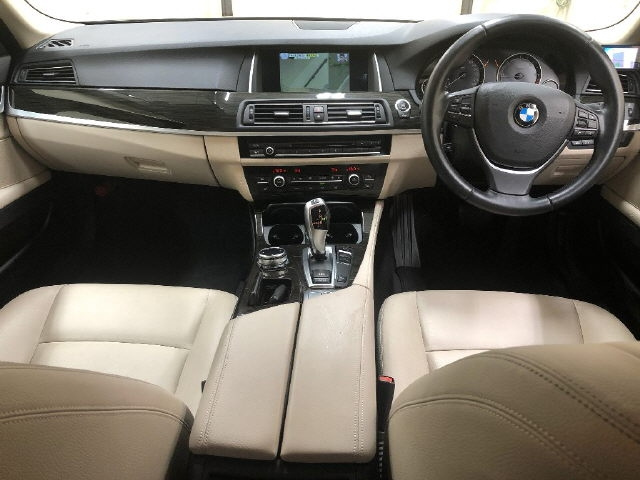BMW 5 SERIES 2013