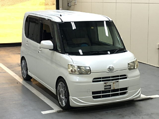 DAIHATSU TANTO 2008
