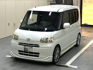 DAIHATSU TANTO 2008