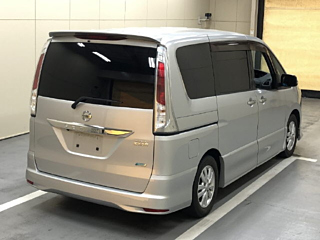 NISSAN SERENA 2011