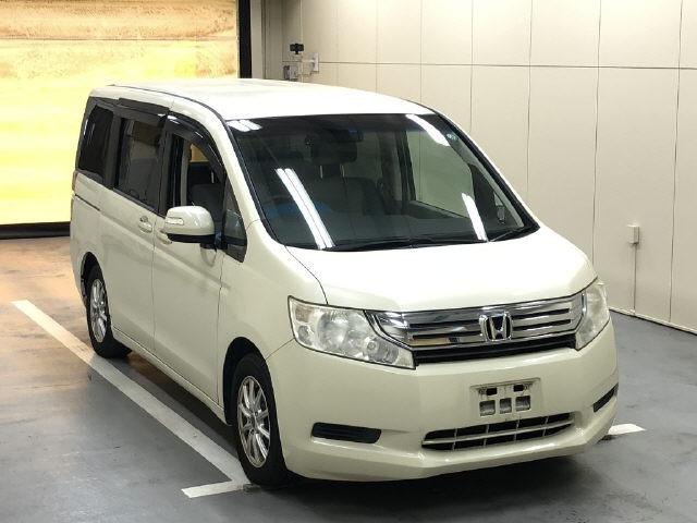 HONDA STEP WAGON 2010