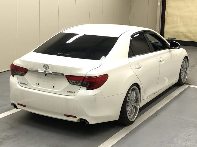 TOYOTA MARK X 2012