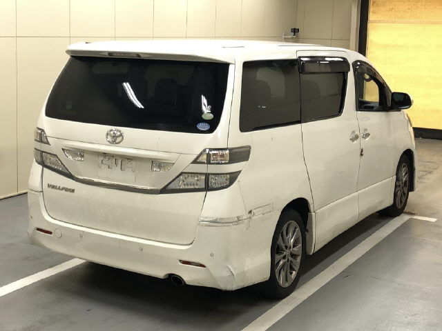 TOYOTA VELLFIRE 2011