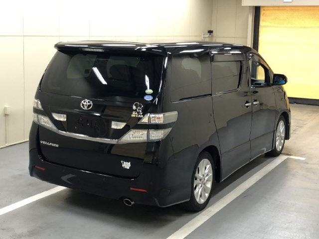 TOYOTA VELLFIRE 2010